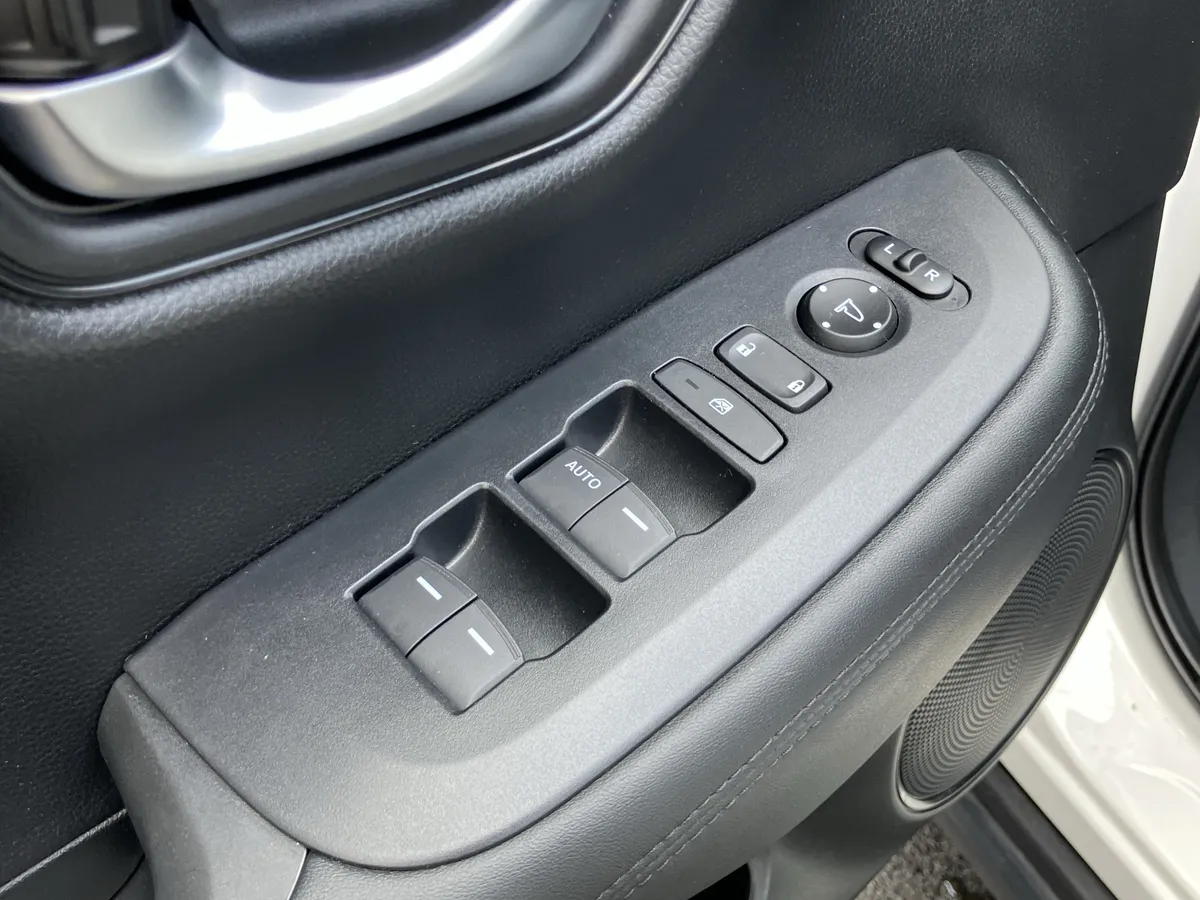 2024 Honda HR-V LX AWD CVT thumbnail 15