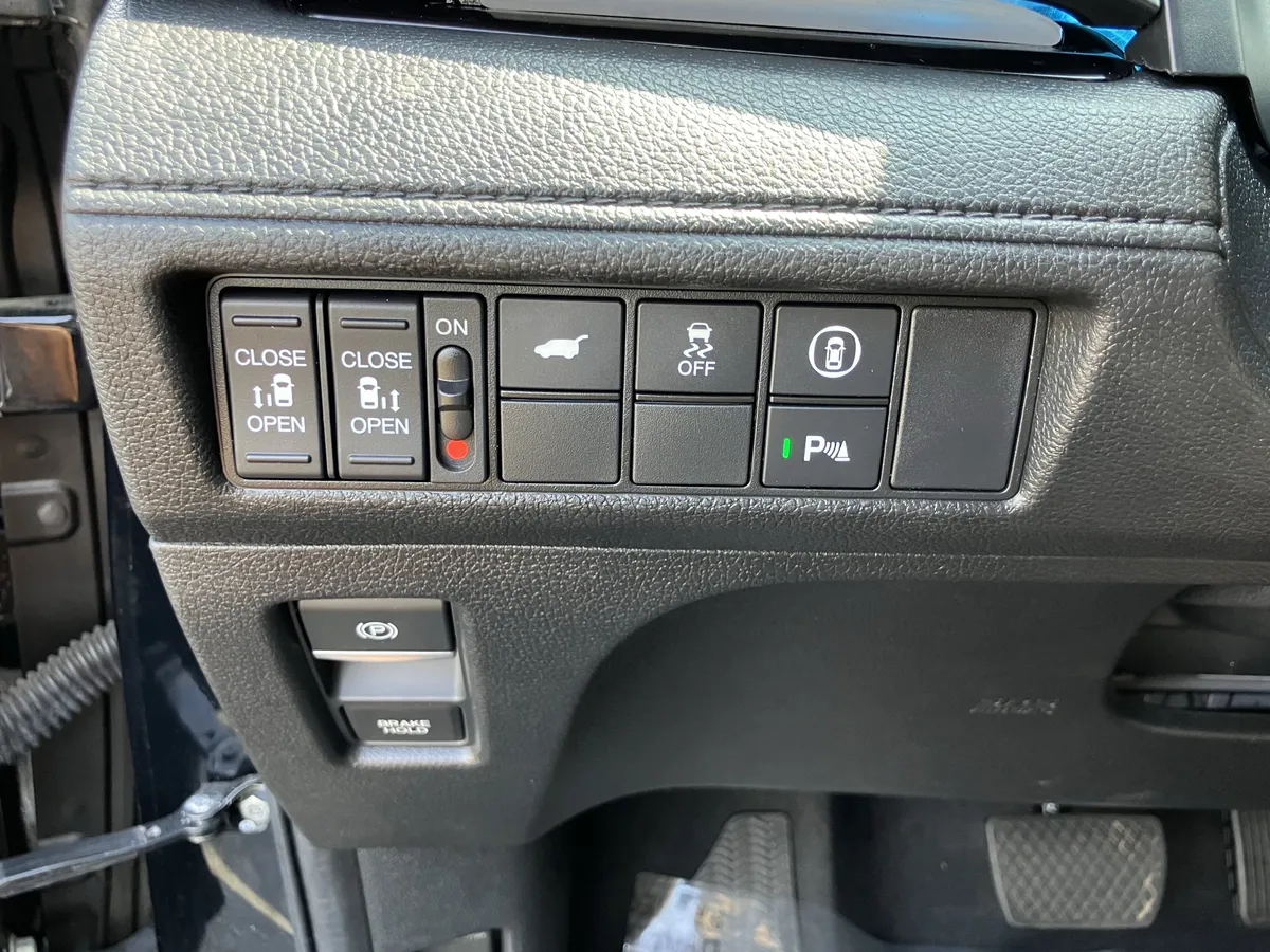 2024 Honda Odyssey Elite Auto thumbnail 19