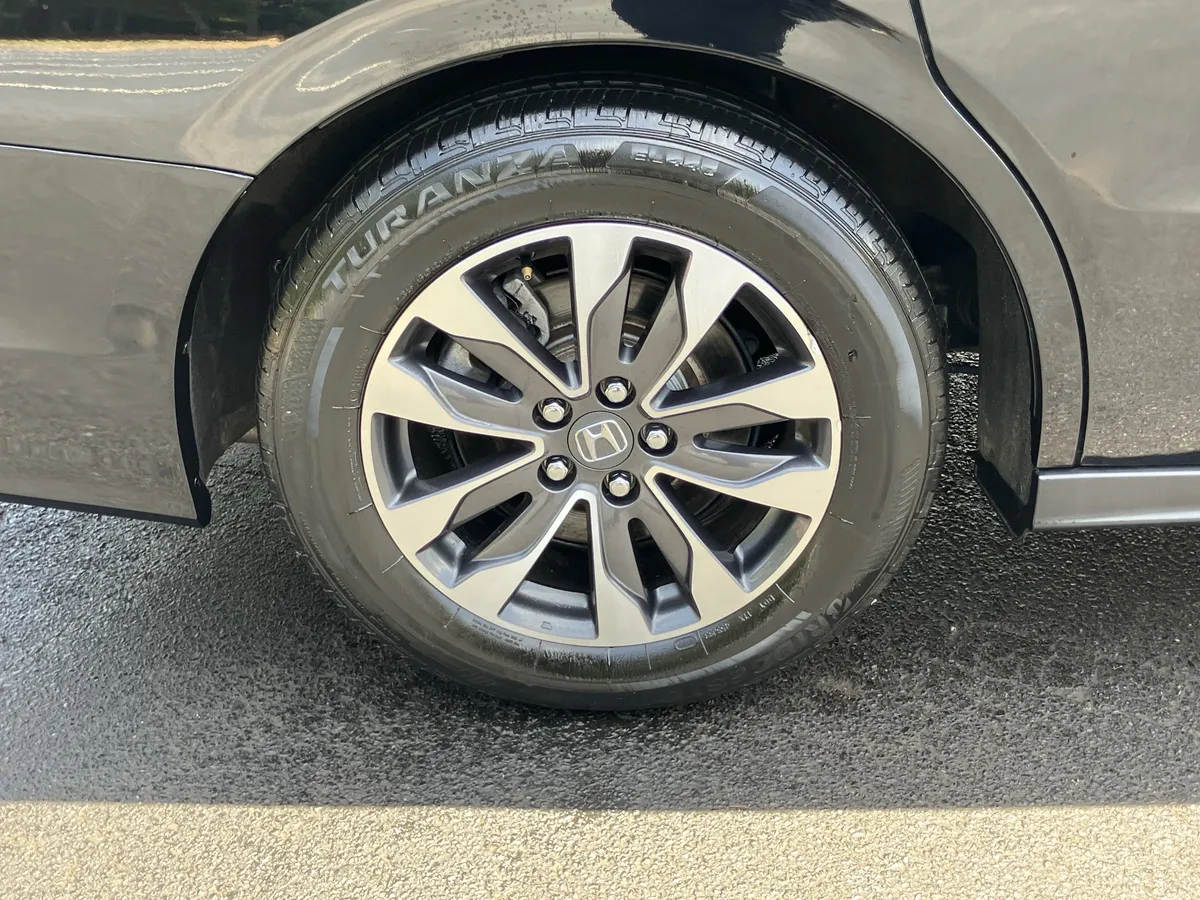 2024 Honda Odyssey EX-L Auto thumbnail 13