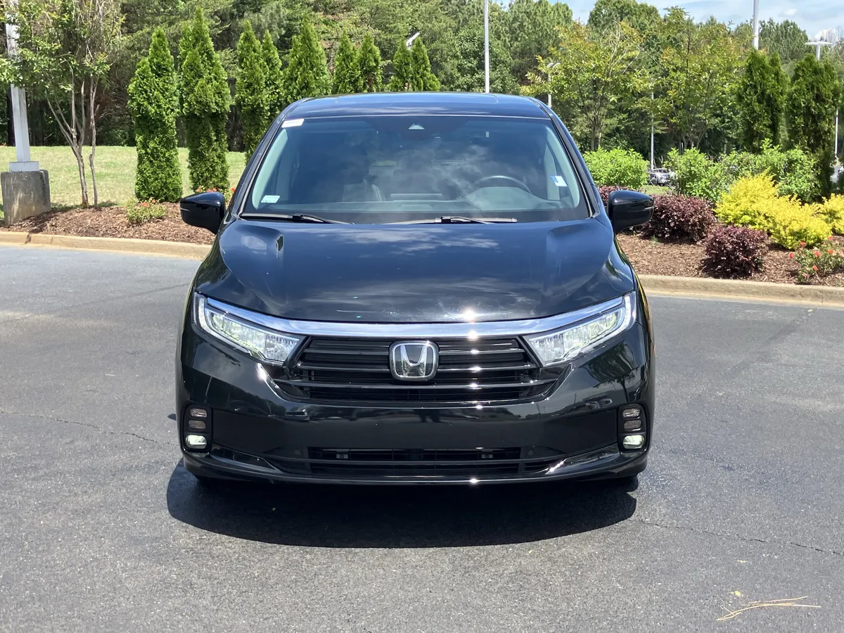 2024 Honda Odyssey EX-L Auto thumbnail 3