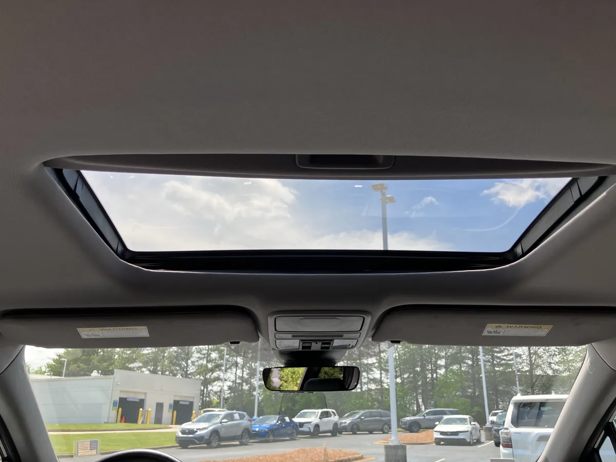 2024 Honda Odyssey EX-L Auto thumbnail 31
