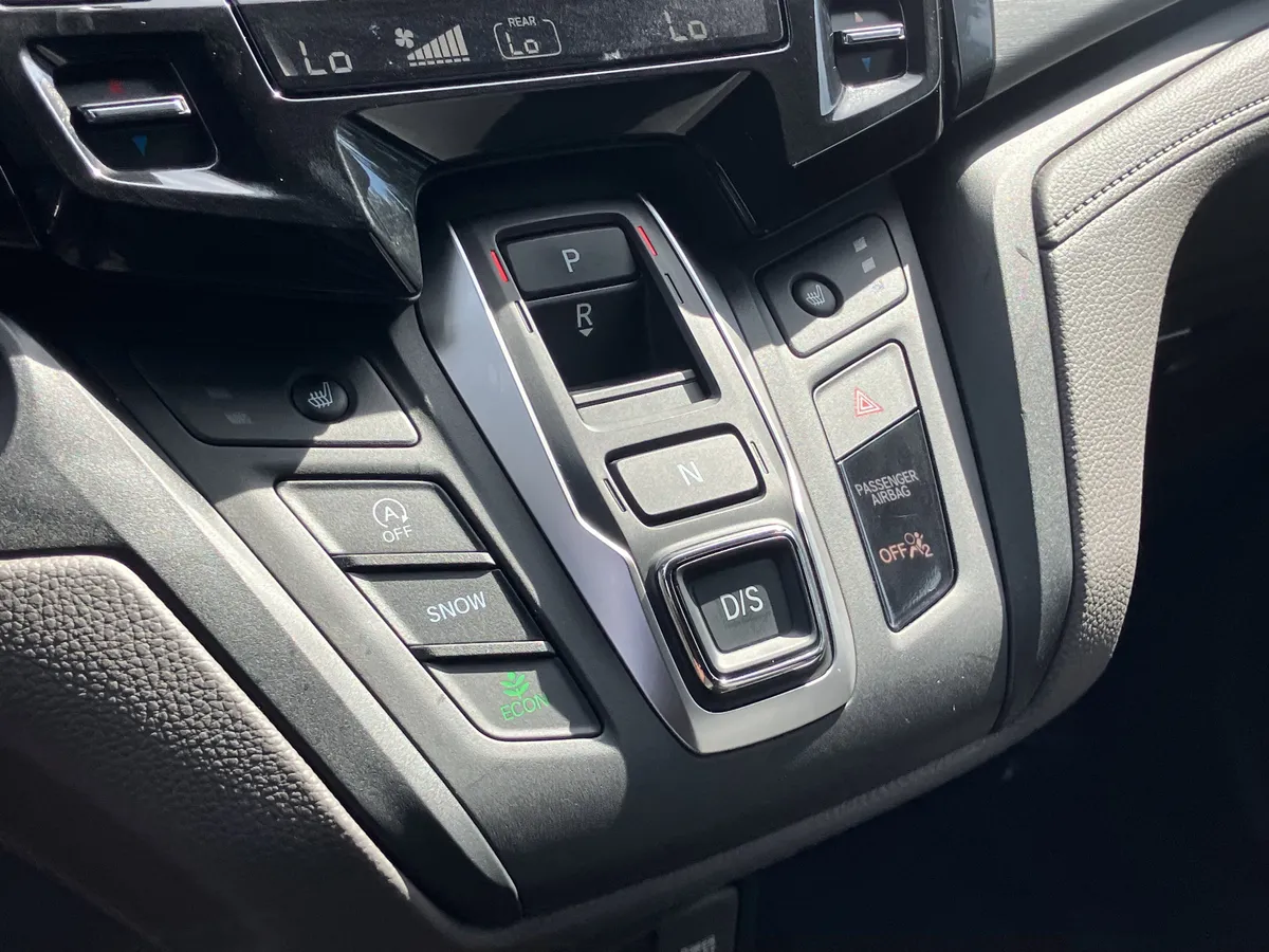 2024 Honda Odyssey EX-L Auto thumbnail 28