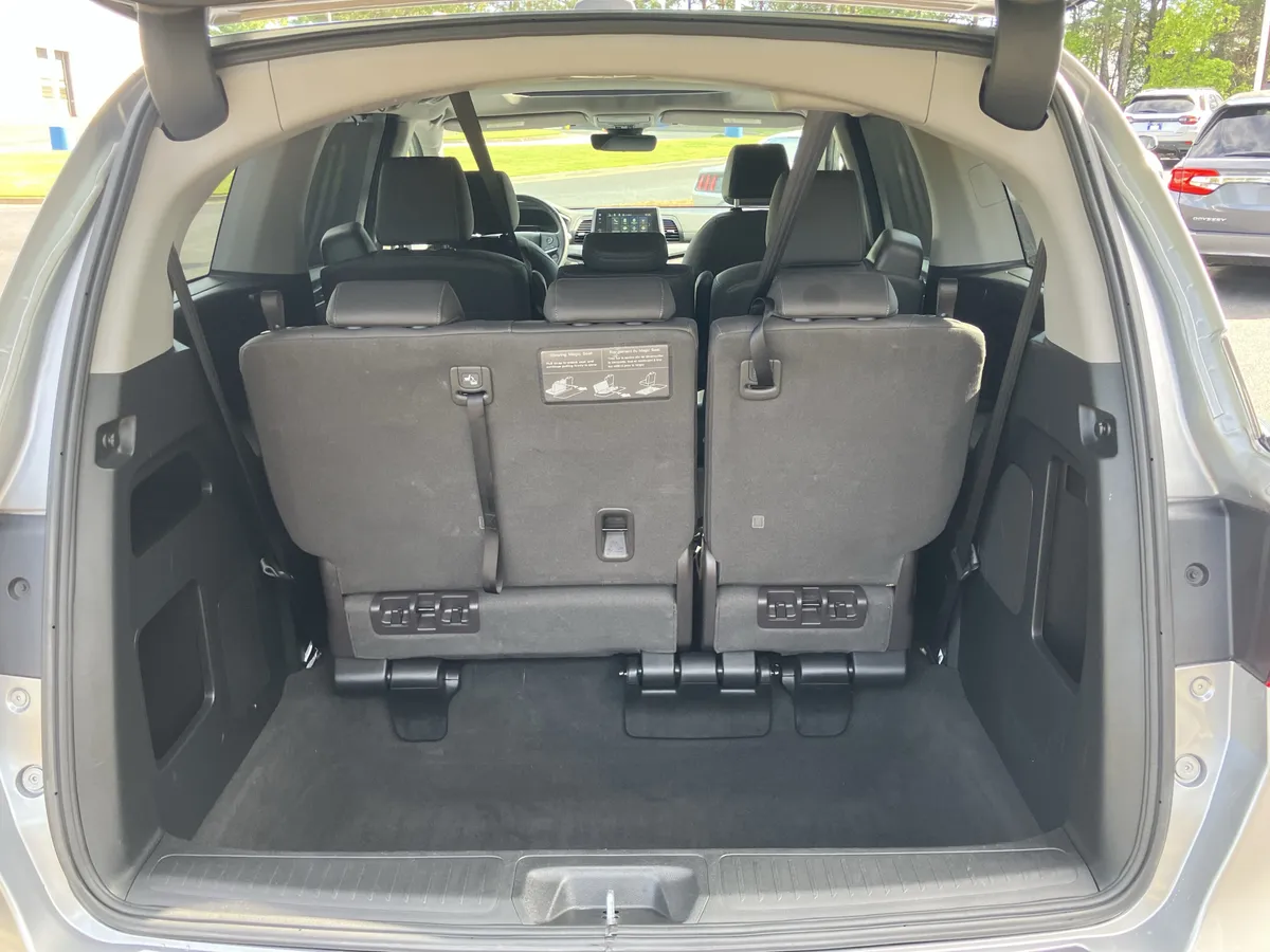 2024 Honda Odyssey EX-L Auto thumbnail 35