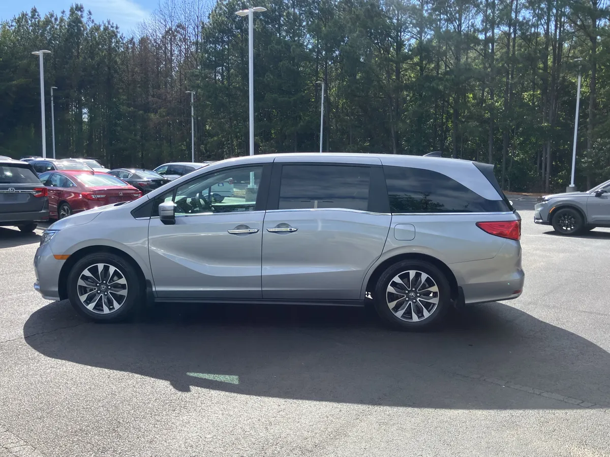 2024 Honda Odyssey EX-L Auto thumbnail 7