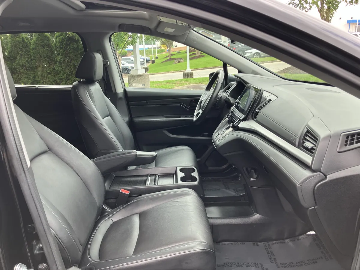 2024 Honda Odyssey EX-L Auto thumbnail 35