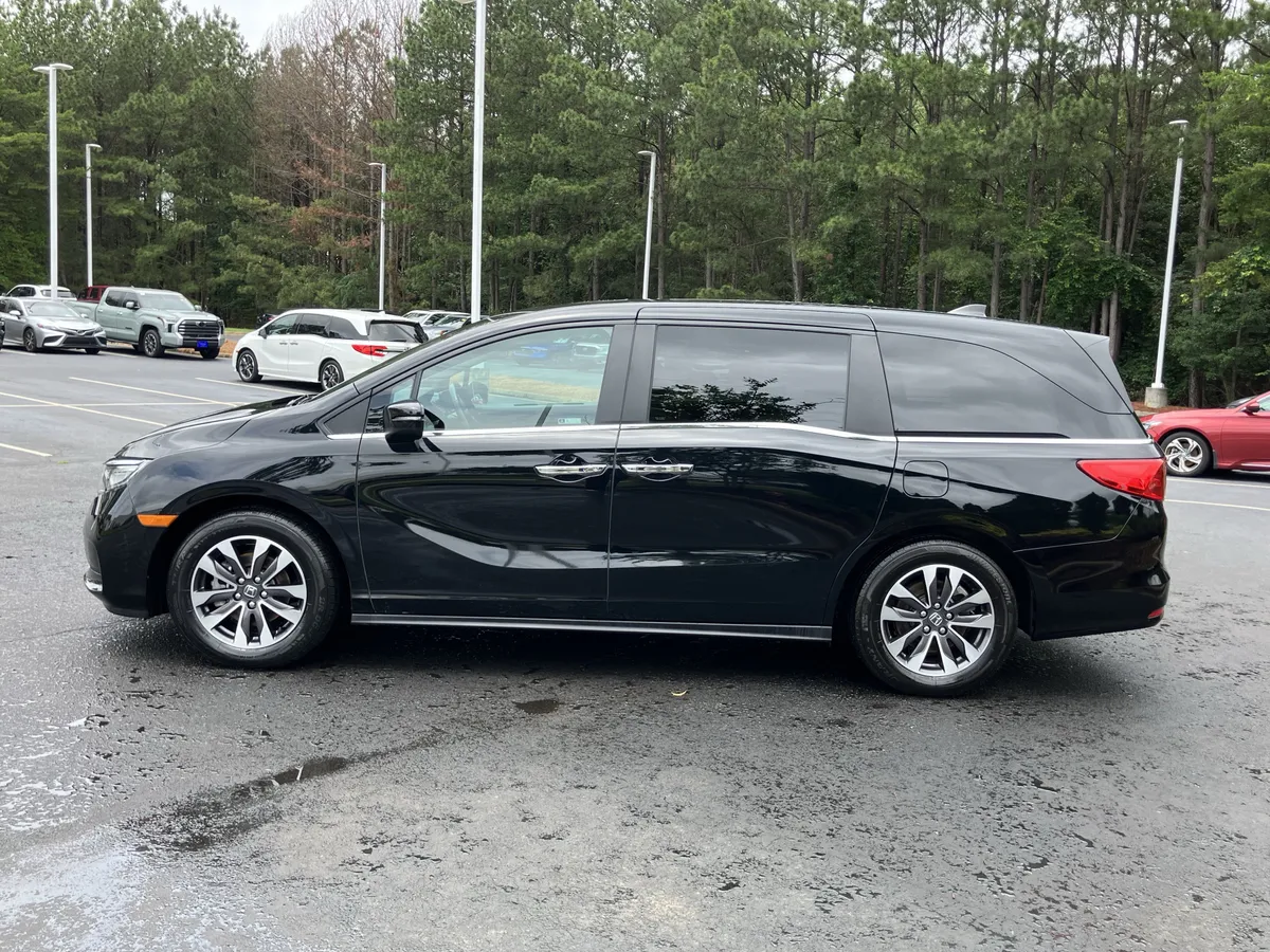 2024 Honda Odyssey EX-L Auto thumbnail 7