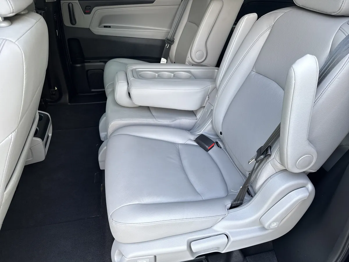 2024 Honda Odyssey EX-L thumbnail 21