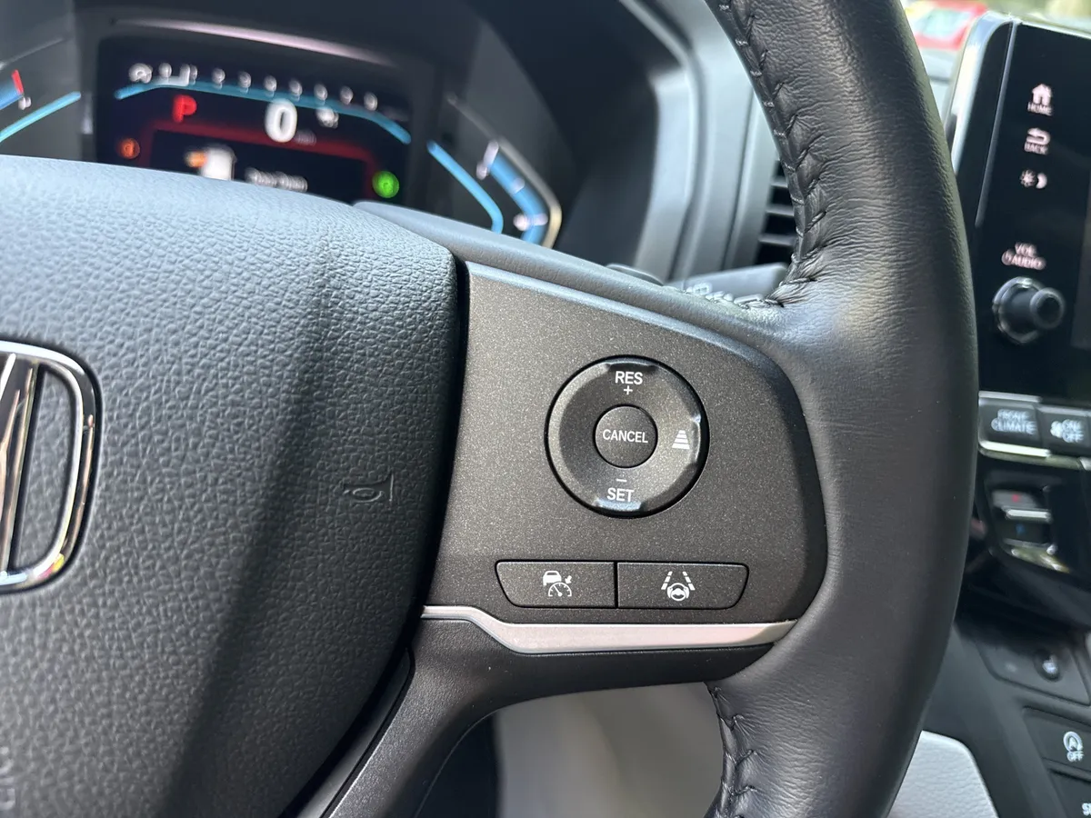 2024 Honda Odyssey EX-L thumbnail 25