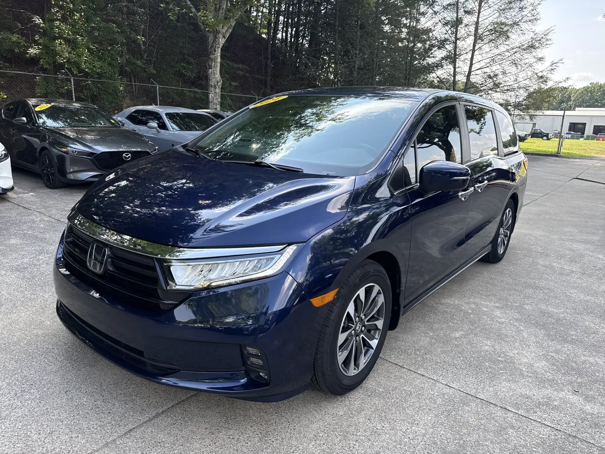 2024 Honda Odyssey EX-L thumbnail 3