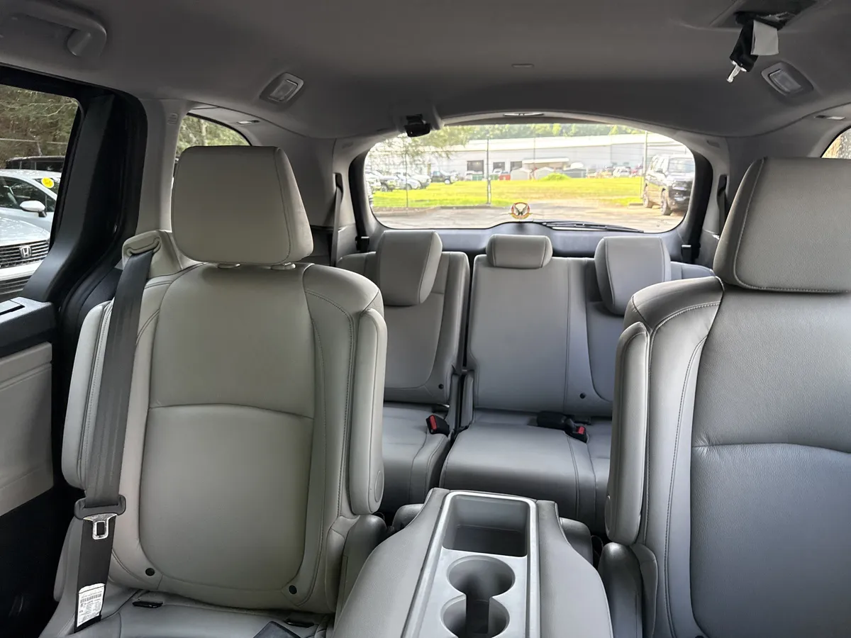 2024 Honda Odyssey EX-L thumbnail 30