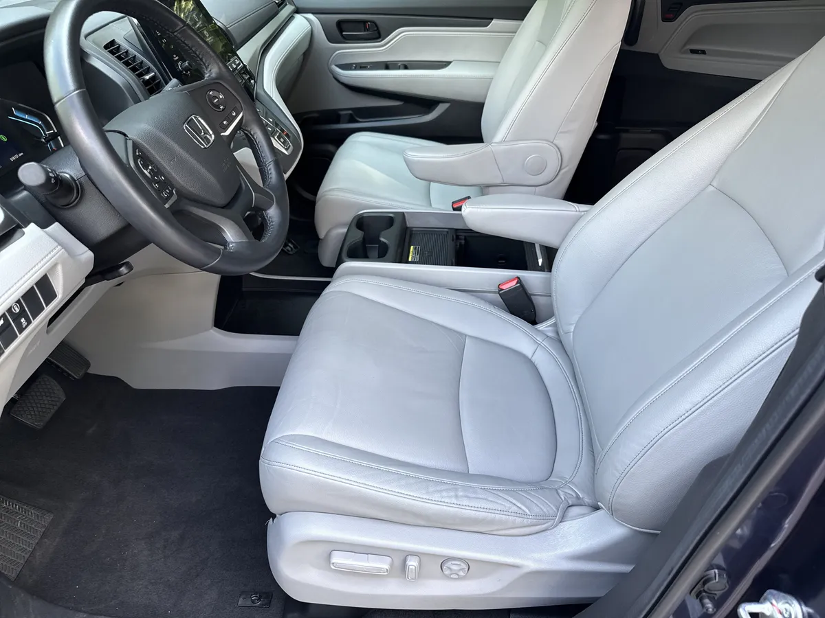 2024 Honda Odyssey EX-L thumbnail 9