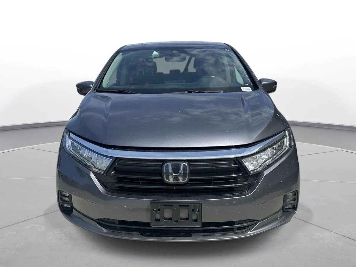 2024 Honda Odyssey EX-L thumbnail 3