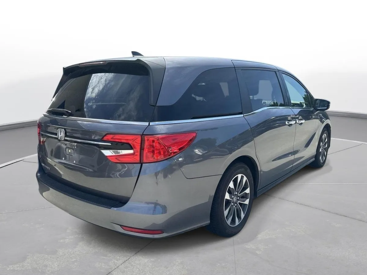 2024 Honda Odyssey EX-L thumbnail 6