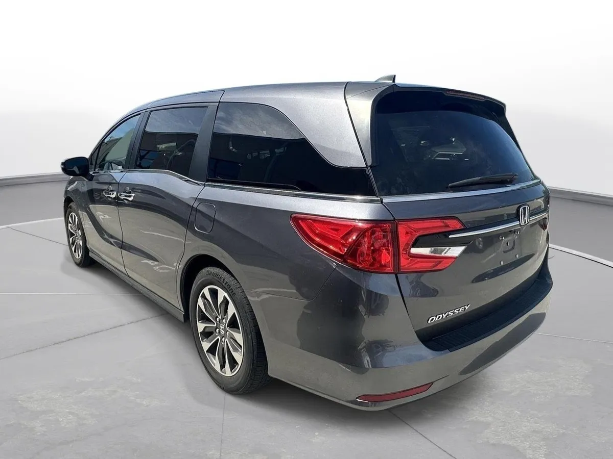 2024 Honda Odyssey EX-L thumbnail 8
