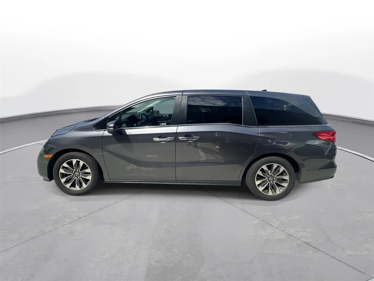 2024 Honda Odyssey EX-L thumbnail 9