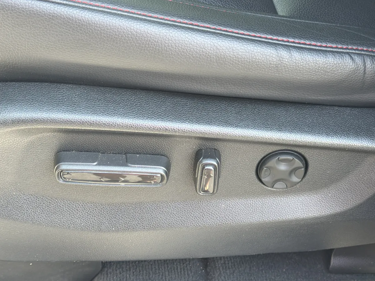 2024 Honda Odyssey Sport thumbnail 16