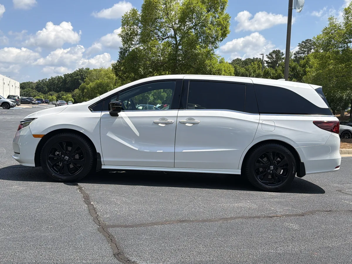 2024 Honda Odyssey Sport thumbnail 22