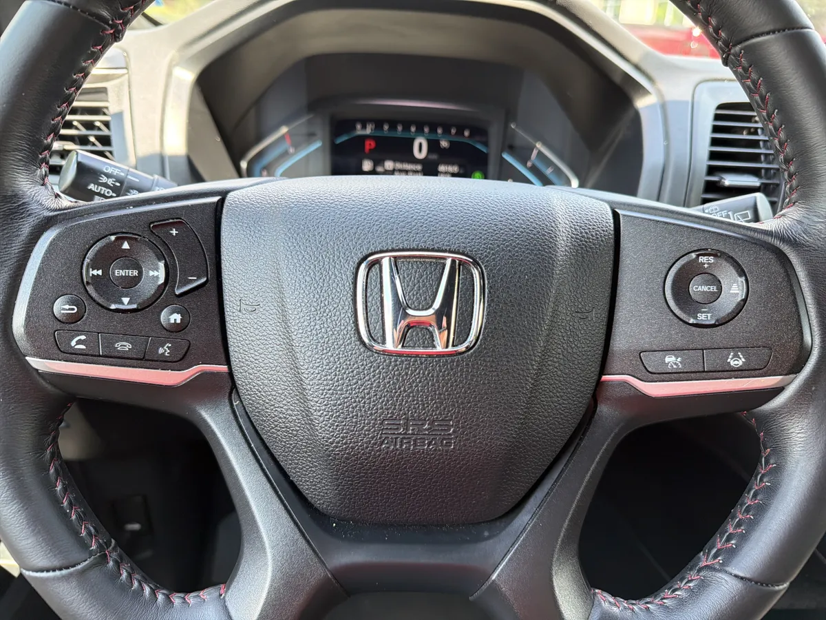 2024 Honda Odyssey Sport thumbnail 8