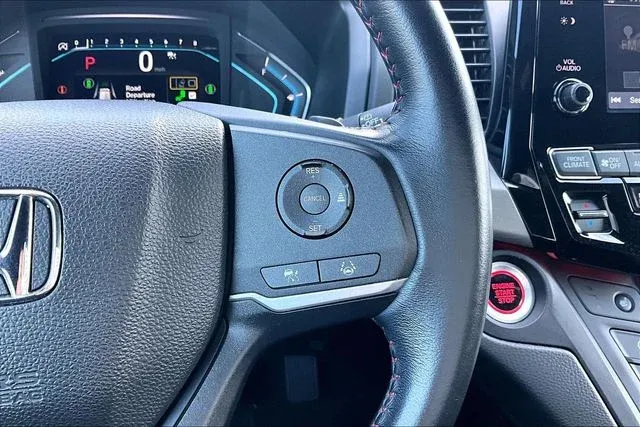 2024 Honda Odyssey Sport thumbnail 11
