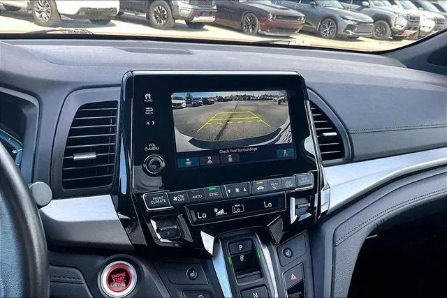 2024 Honda Odyssey Sport thumbnail 13