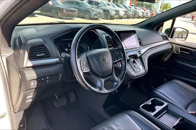 2024 Honda Odyssey Sport thumbnail 14