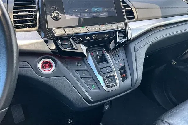 2024 Honda Odyssey Sport thumbnail 24