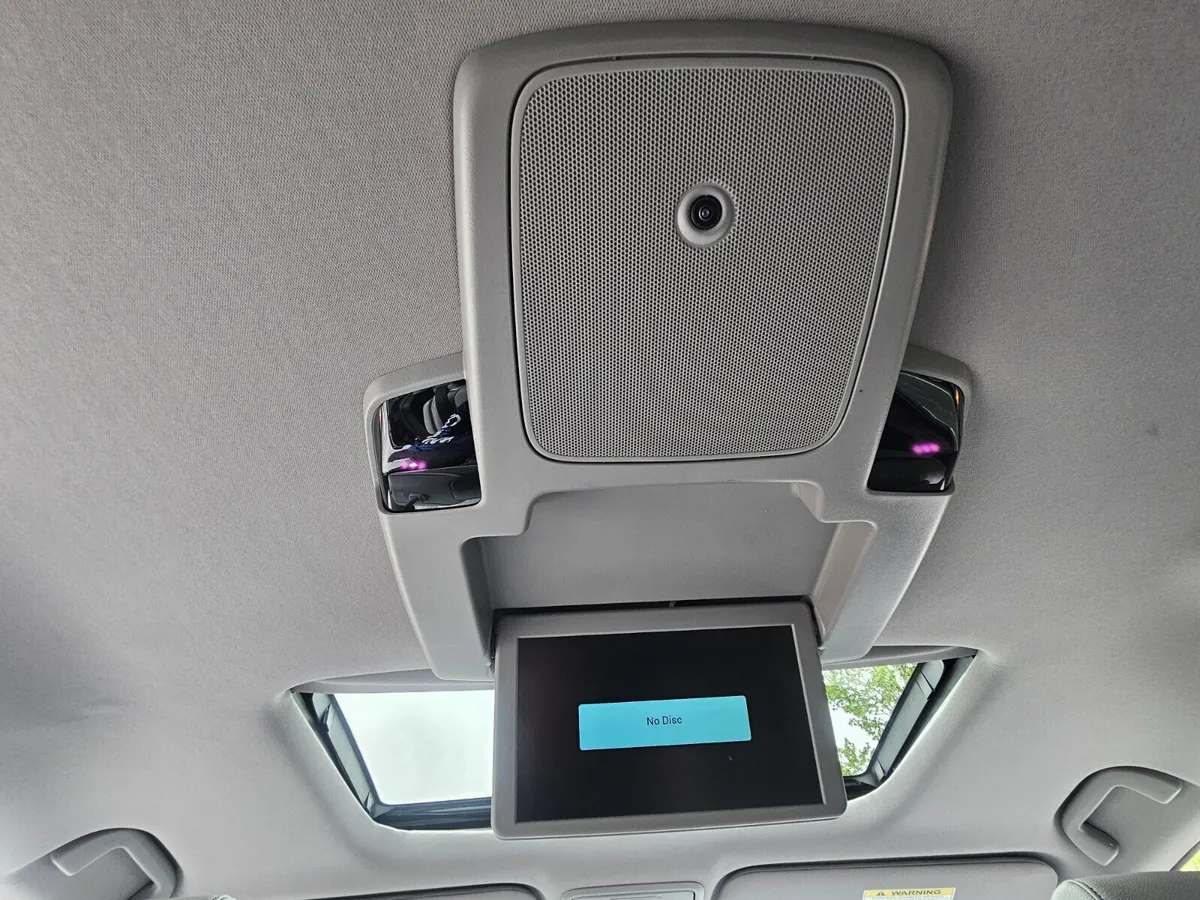 2024 Honda Odyssey Touring thumbnail 15