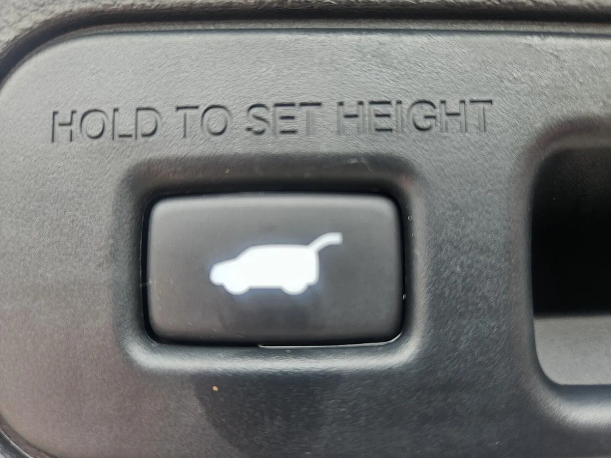 2024 Honda Odyssey Touring thumbnail 33