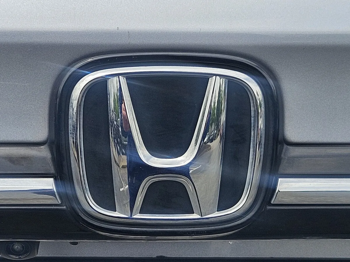 2024 Honda Odyssey Touring thumbnail 34