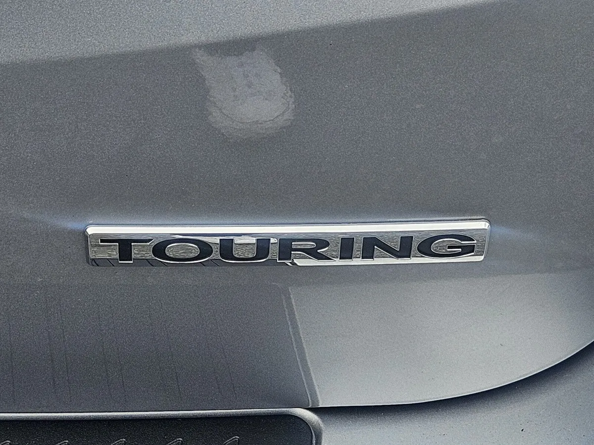 2024 Honda Odyssey Touring thumbnail 36