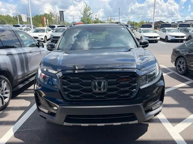 2024 Honda Passport TrailSport thumbnail 7