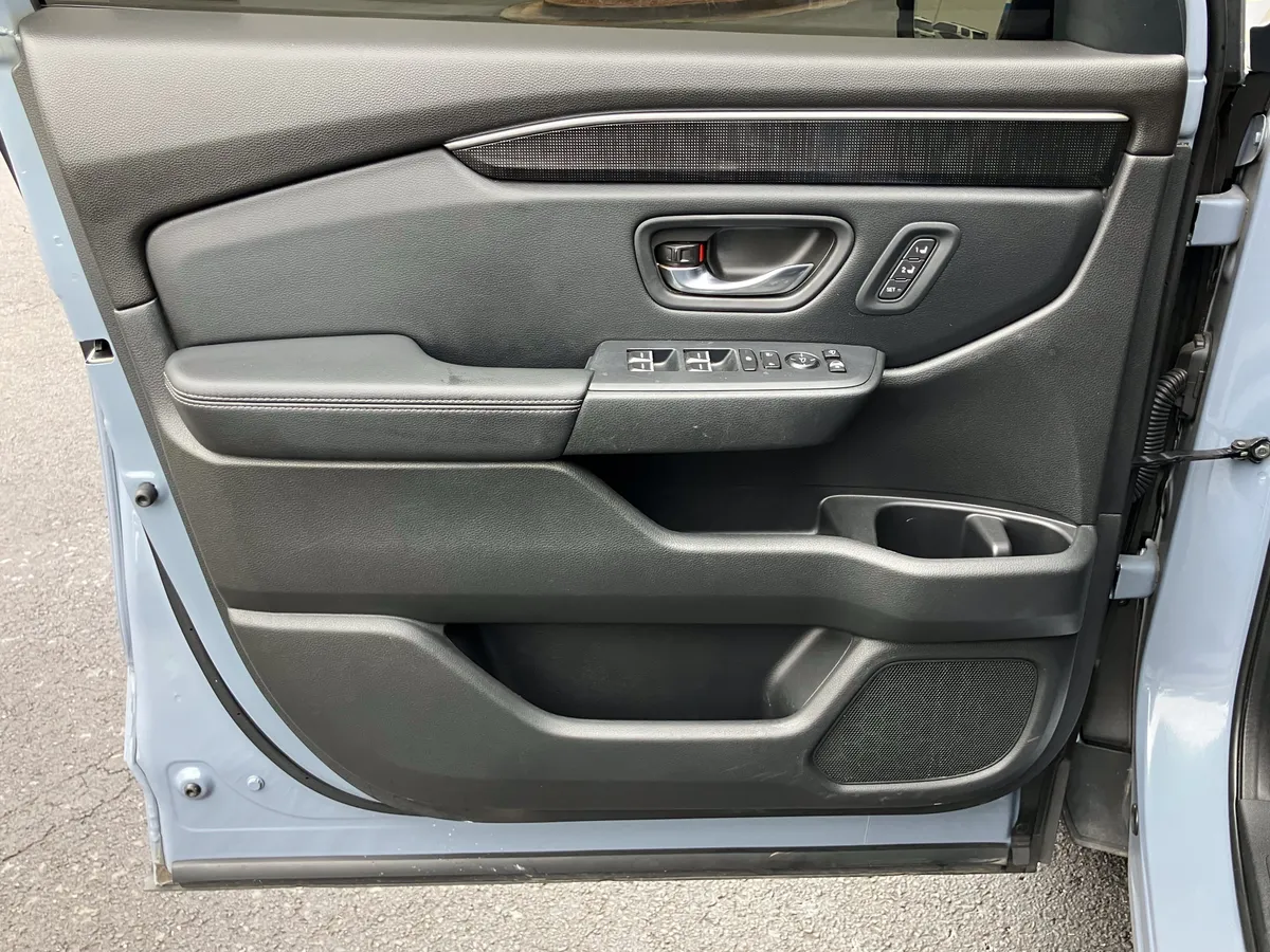 2024 Honda Pilot Elite AWD thumbnail 14