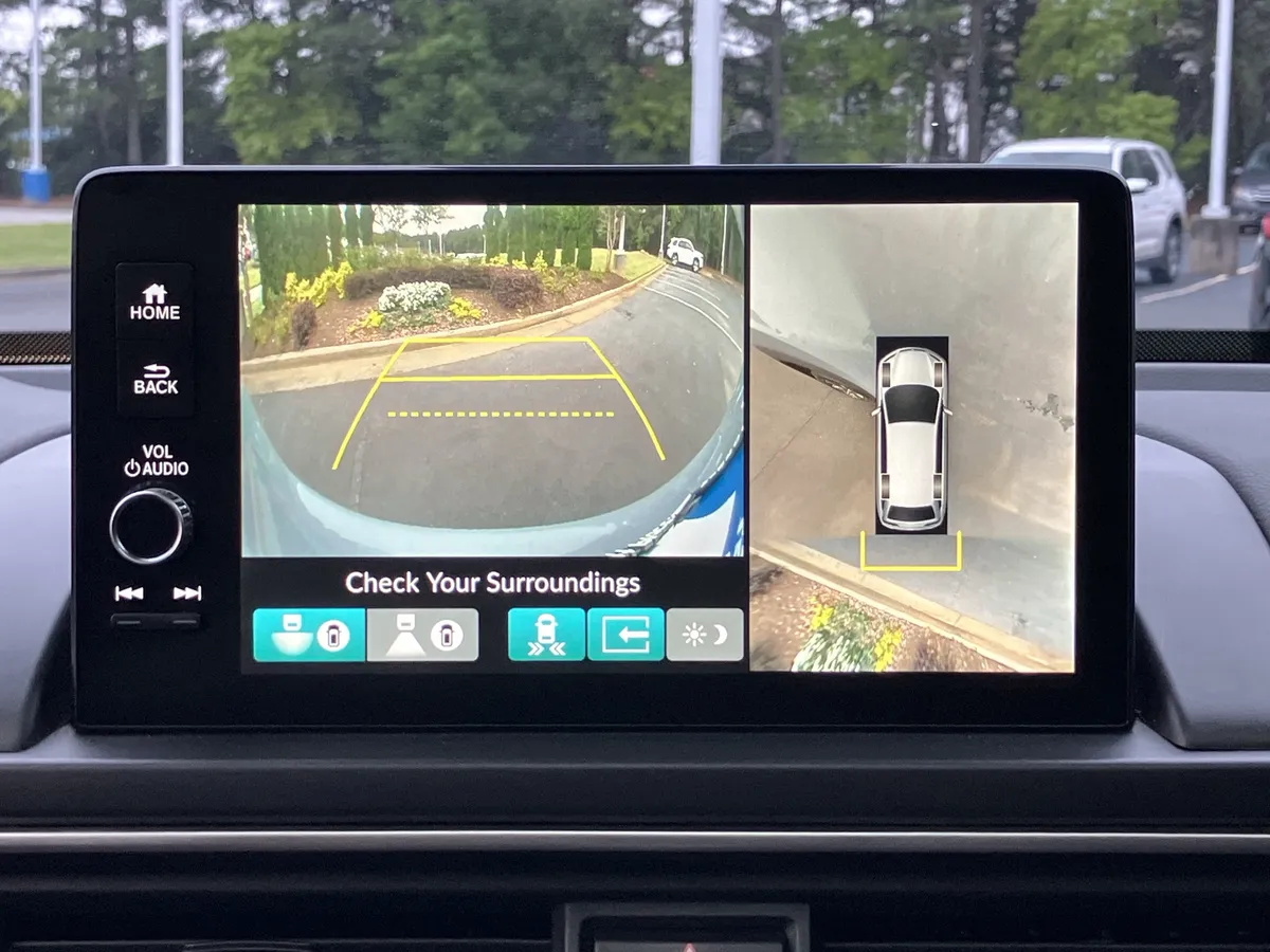 2024 Honda Pilot Elite AWD thumbnail 28