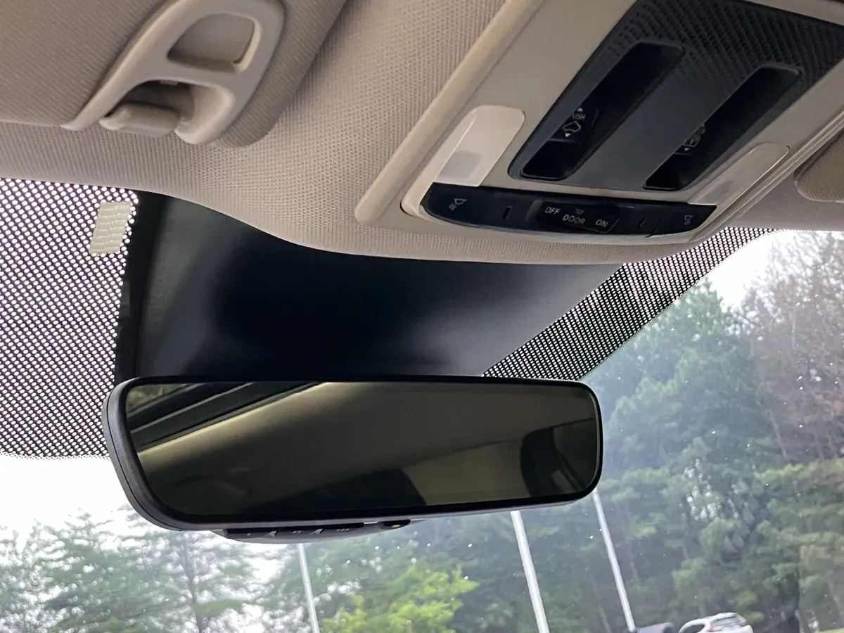 2024 Honda Pilot Elite AWD thumbnail 30