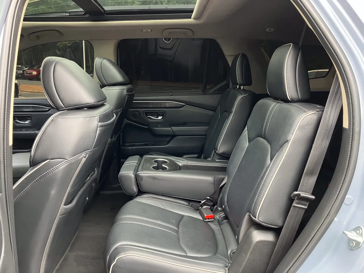 2024 Honda Pilot Elite AWD thumbnail 35