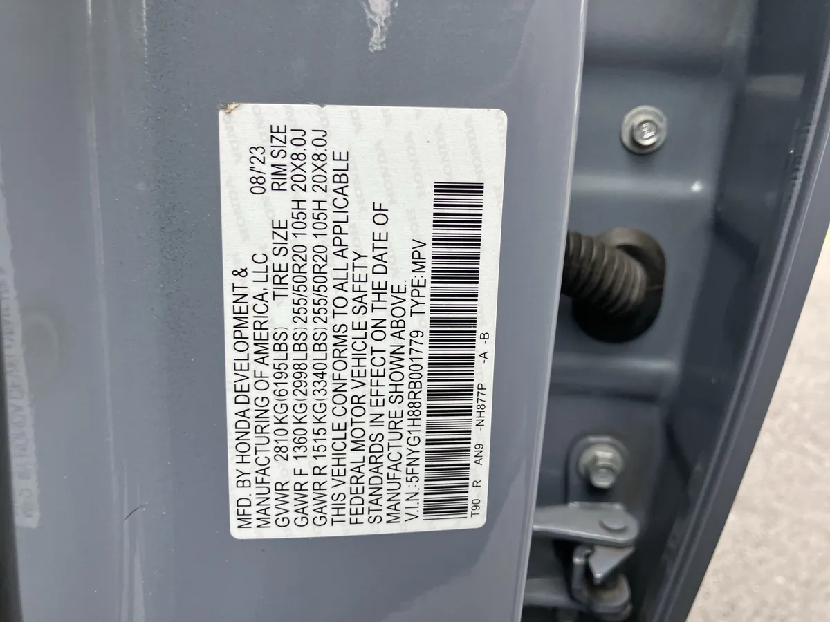 2024 Honda Pilot Elite AWD thumbnail 38