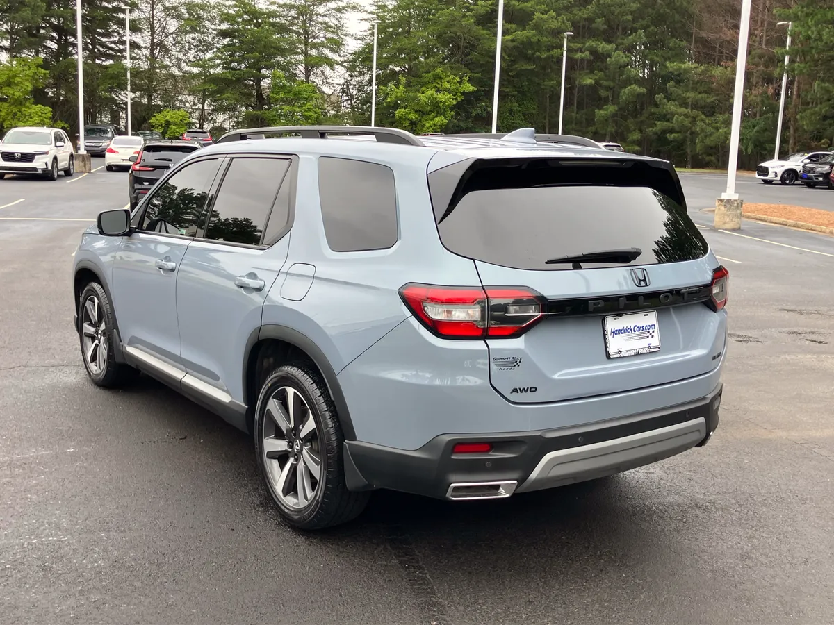 2024 Honda Pilot Elite AWD thumbnail 46