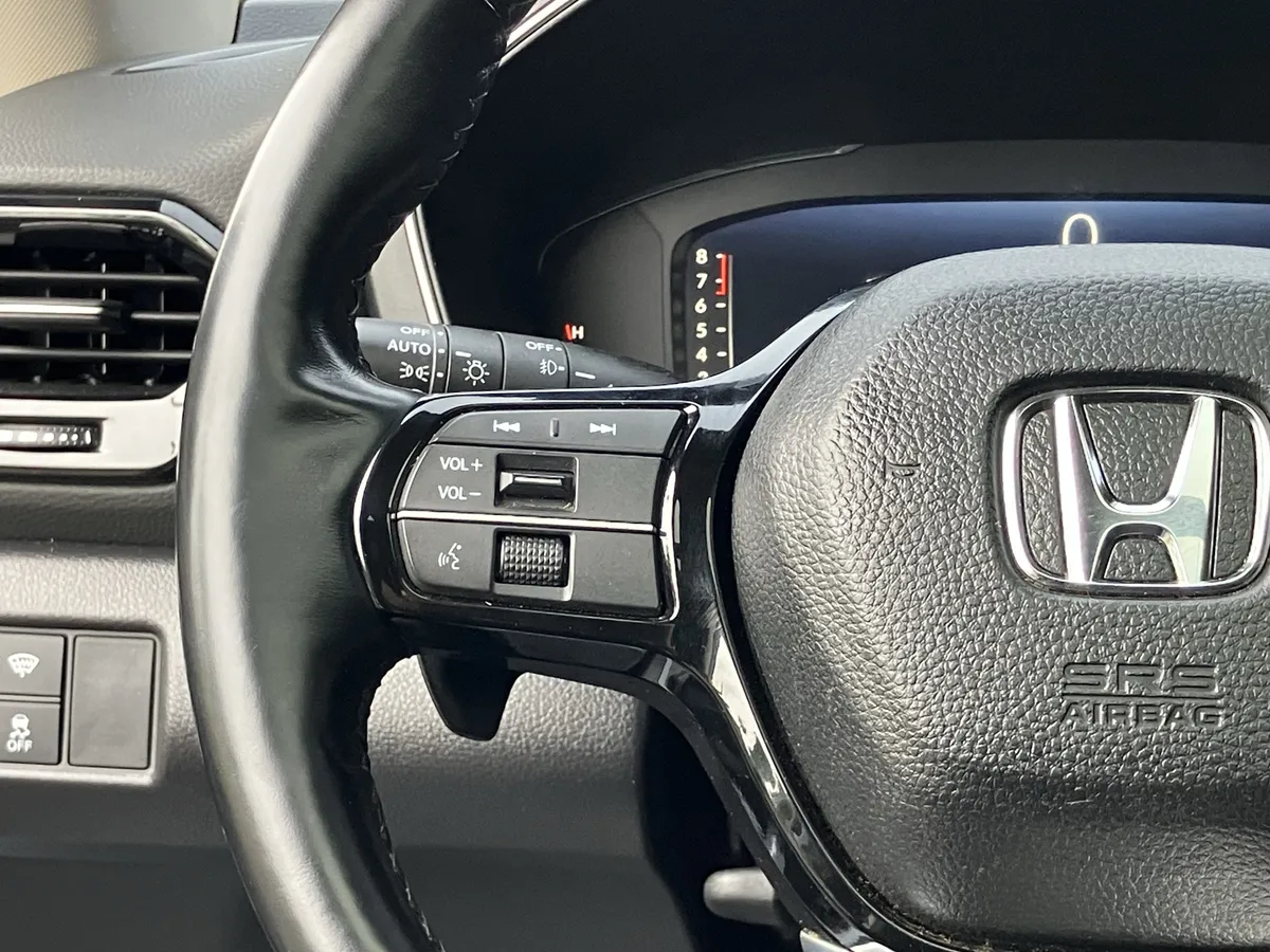 2024 Honda Pilot Elite AWD thumbnail 59