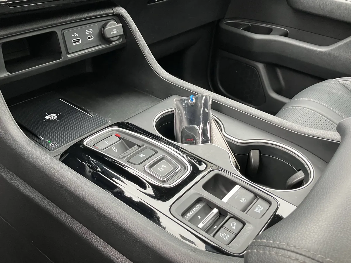 2024 Honda Pilot Elite AWD thumbnail 29