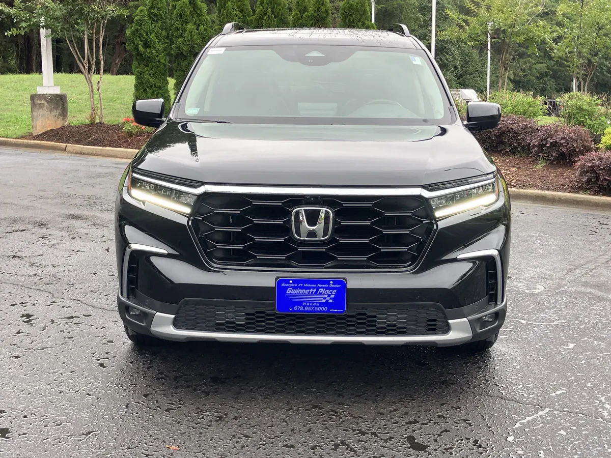 2024 Honda Pilot Elite AWD thumbnail 3
