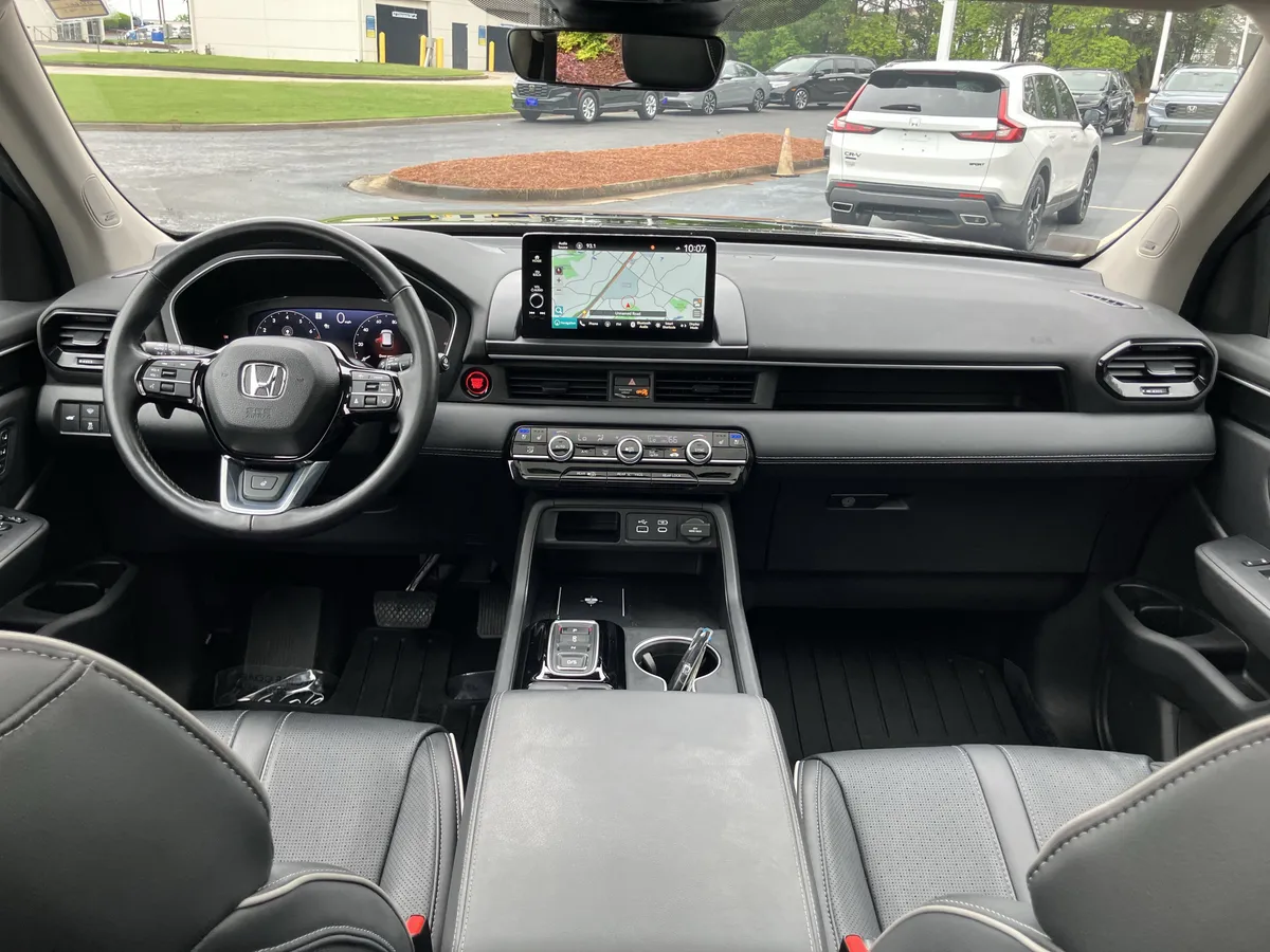 2024 Honda Pilot Elite AWD thumbnail 33
