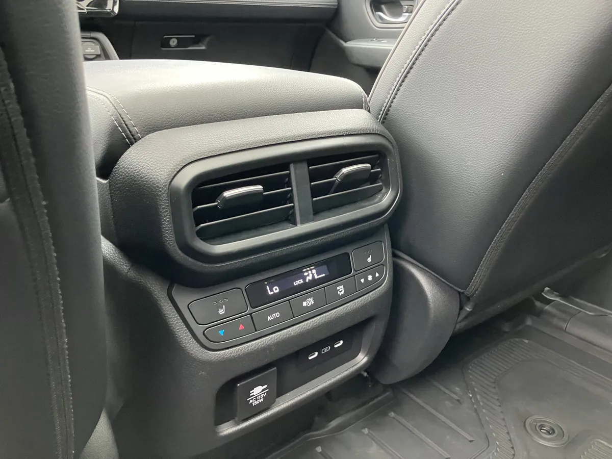 2024 Honda Pilot Elite AWD thumbnail 34