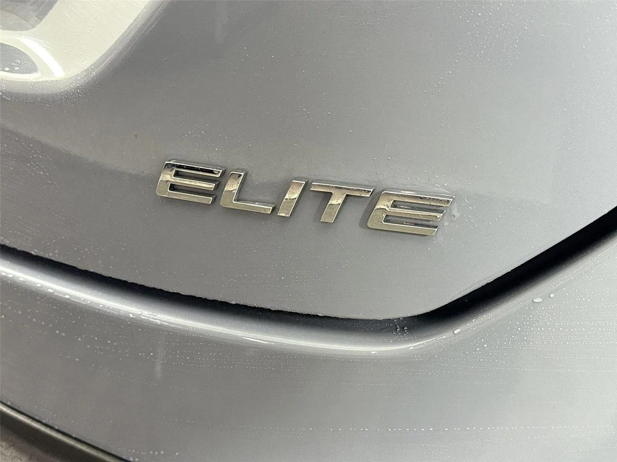 2024 Honda Pilot Elite thumbnail 15