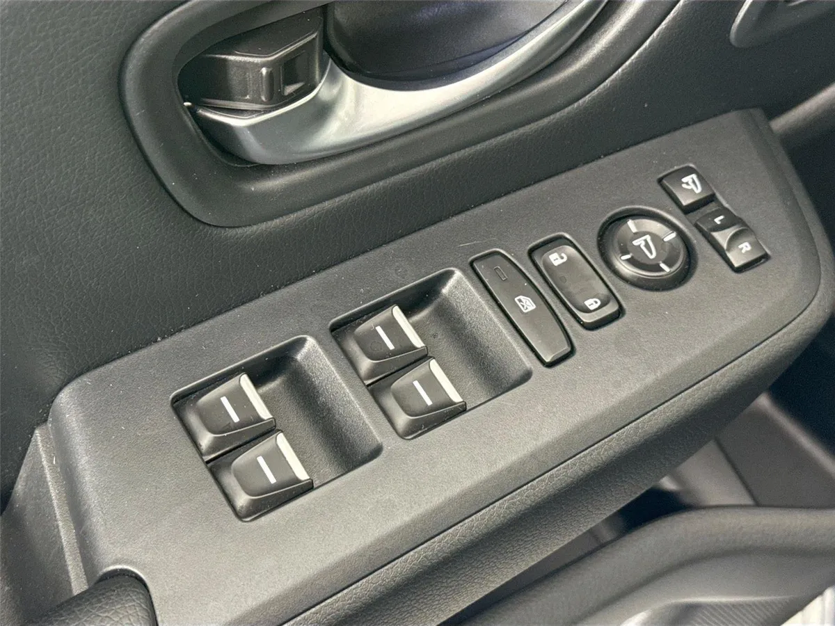 2024 Honda Pilot Elite thumbnail 28