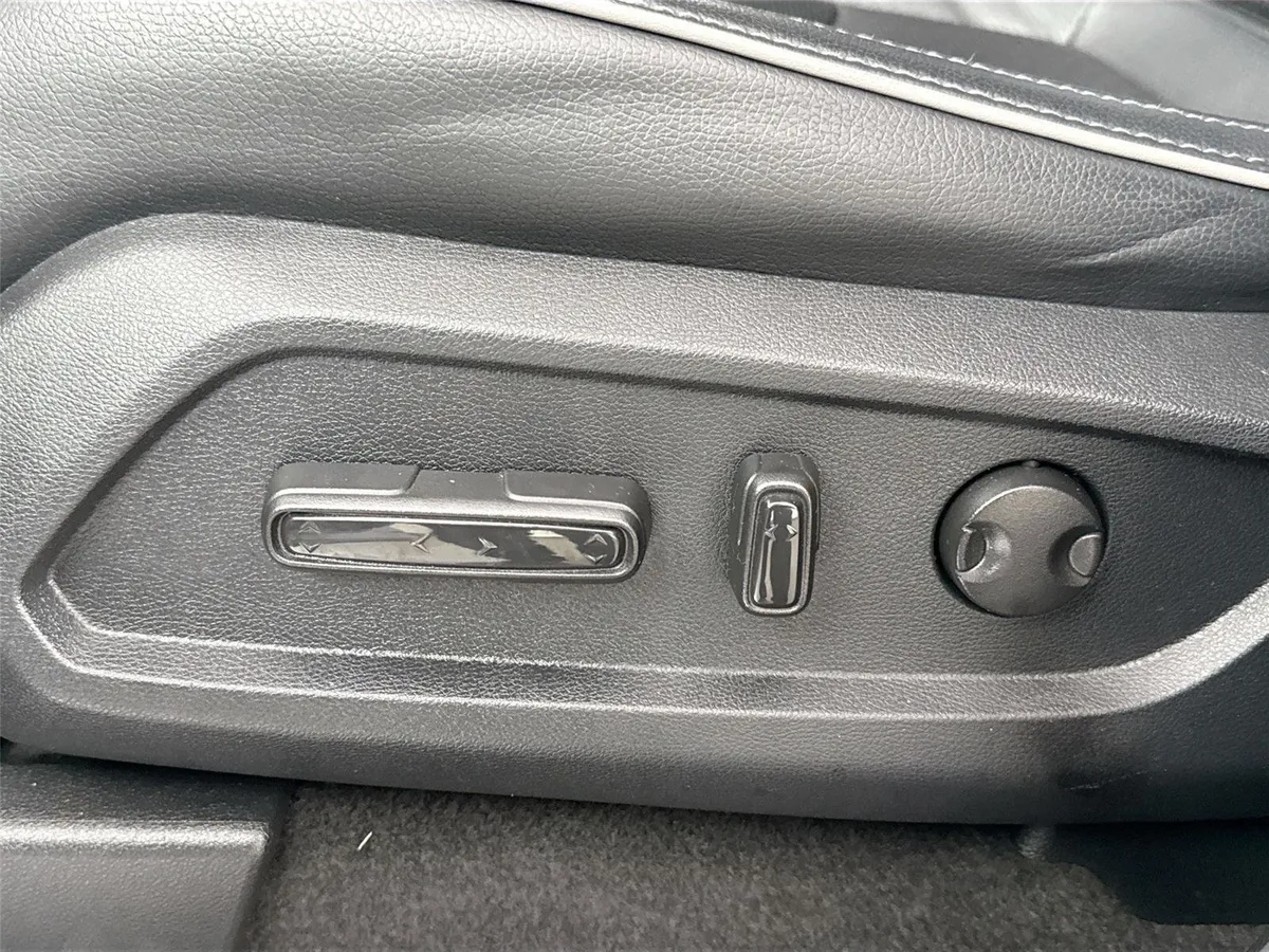 2024 Honda Pilot Elite thumbnail 30