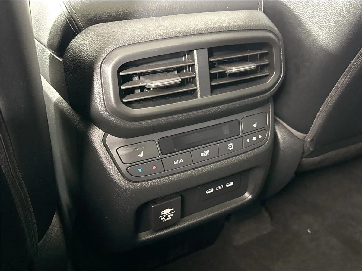 2024 Honda Pilot Elite thumbnail 35