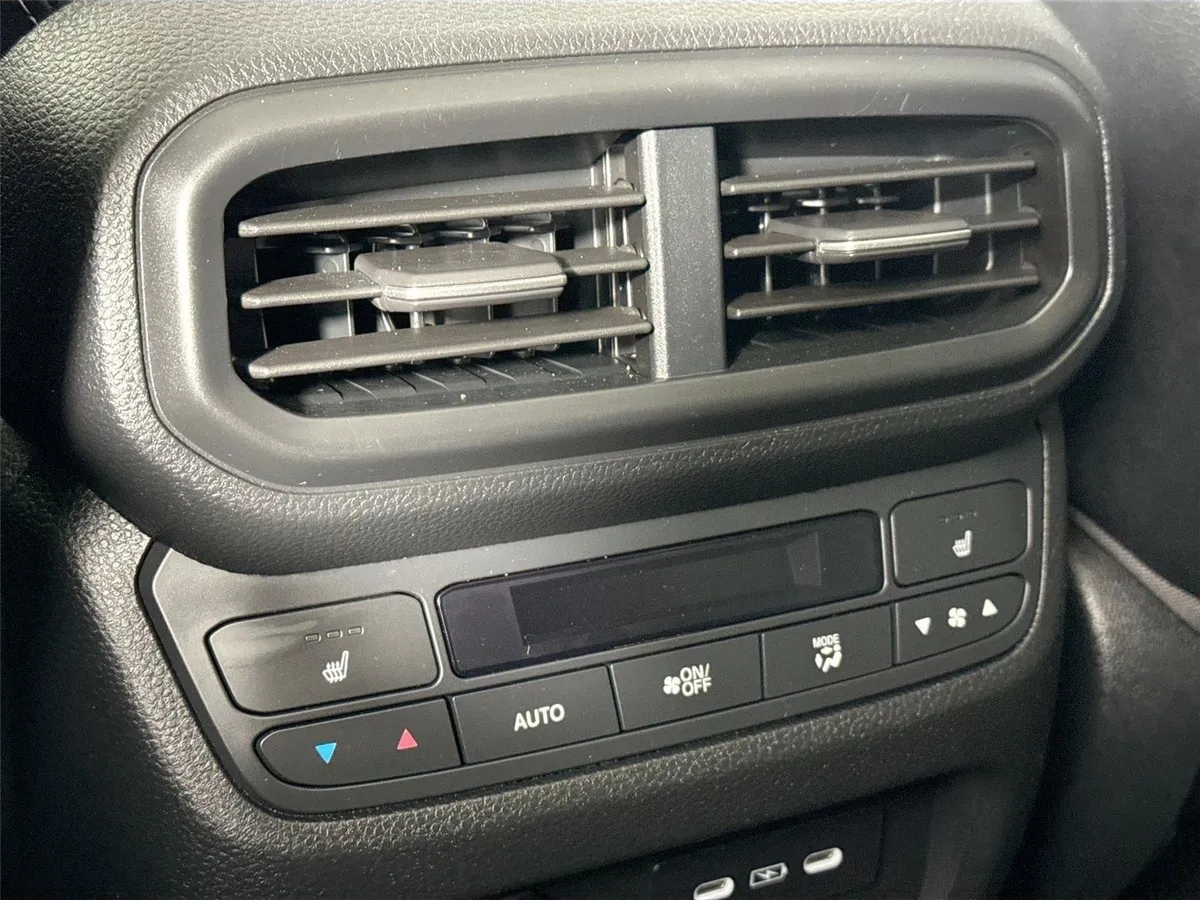 2024 Honda Pilot Elite thumbnail 36