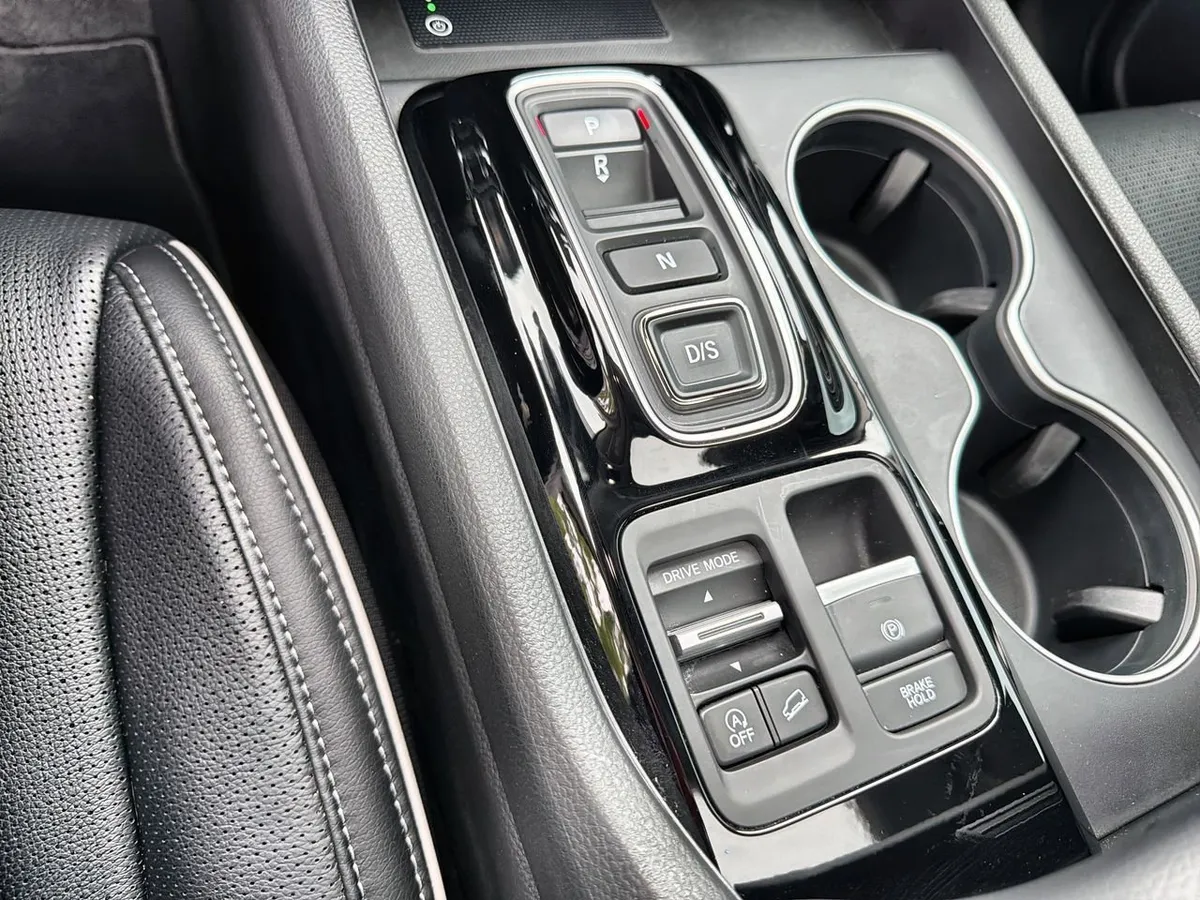2024 Honda Pilot Elite thumbnail 14