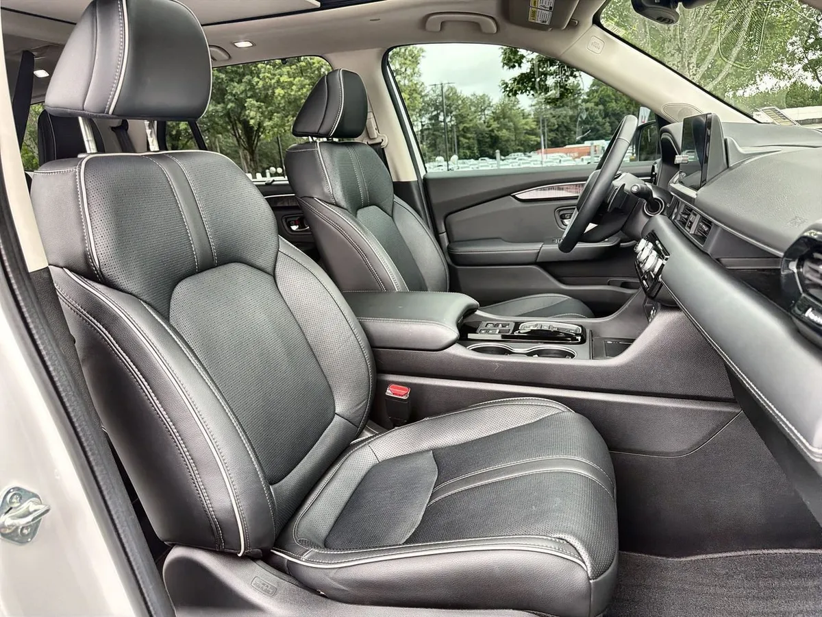 2024 Honda Pilot Elite thumbnail 23