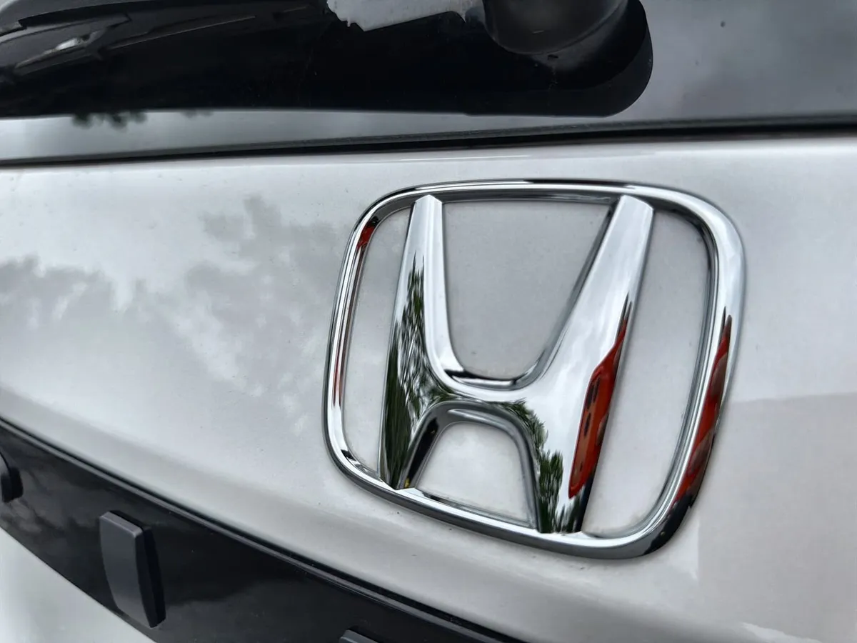 2024 Honda Pilot Elite thumbnail 26